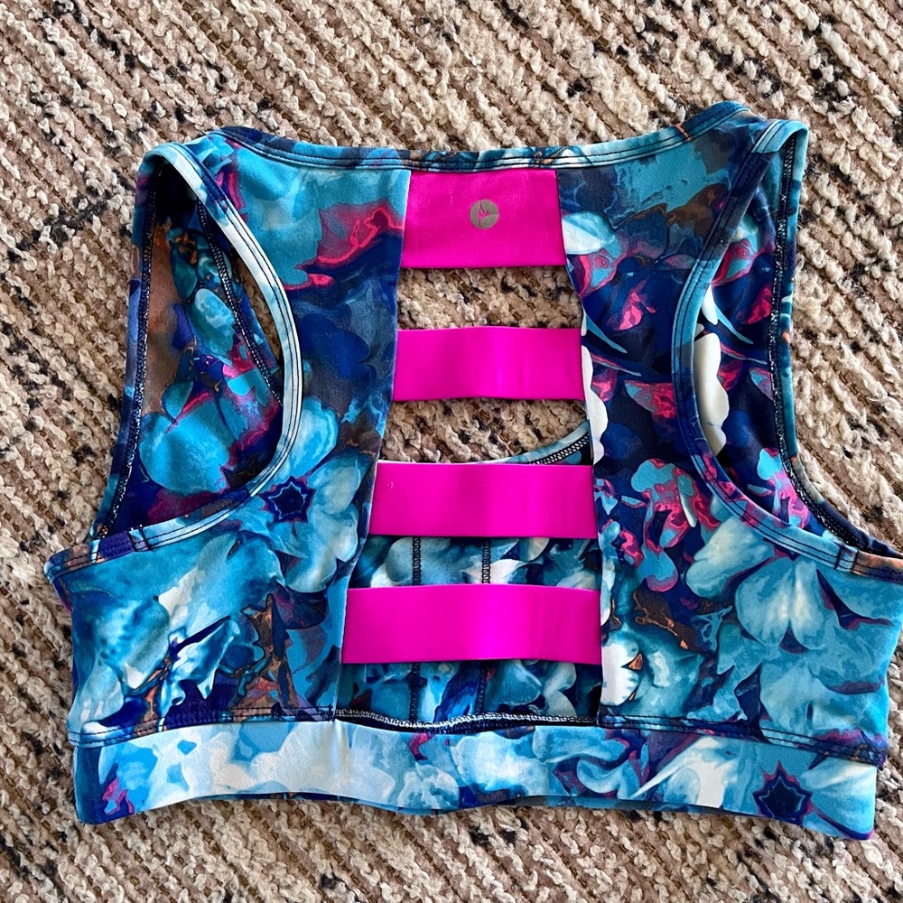Sports bra